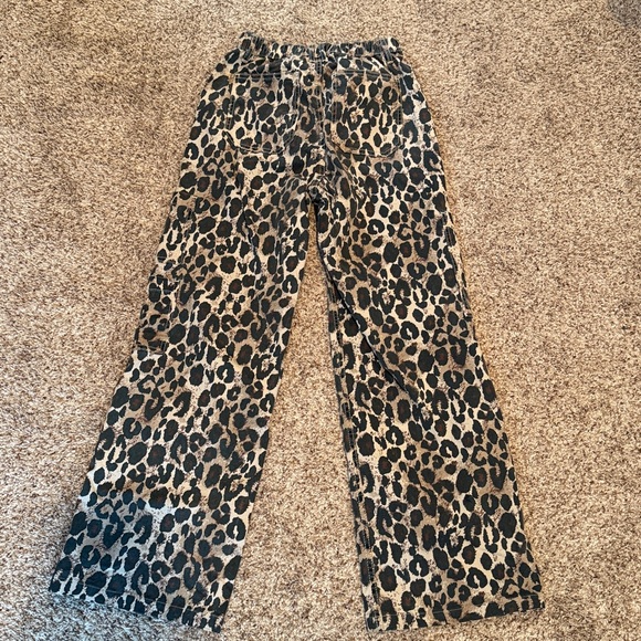 Leopard Utility Pants - Picture 3 of 4